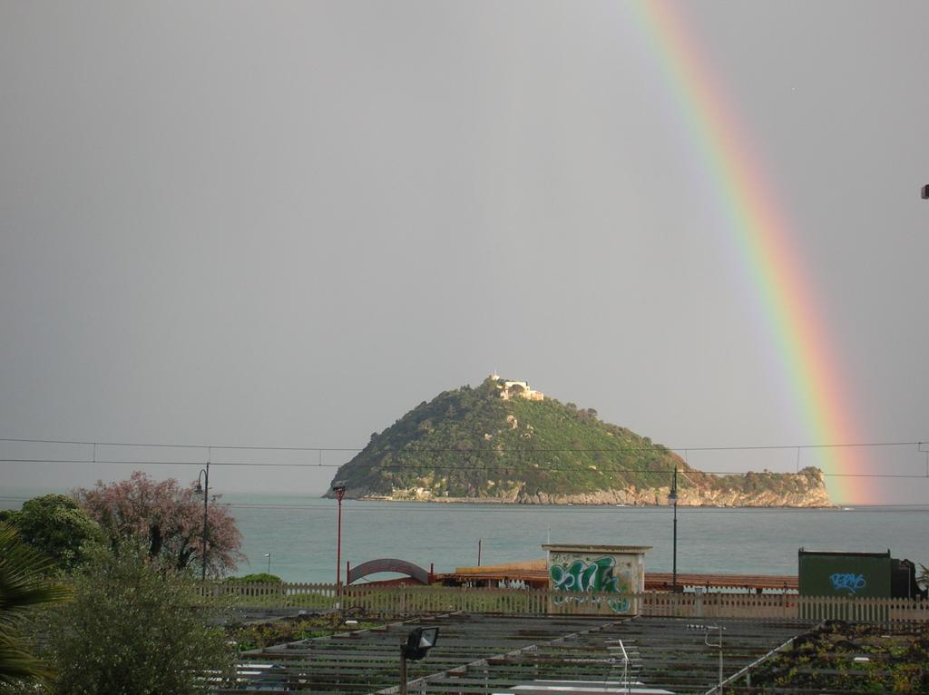 Camping Delfino Albenga Kültér fotó