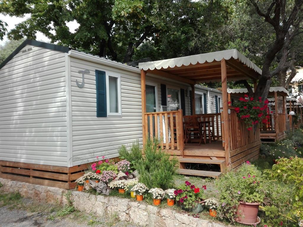 Camping Delfino Albenga Kültér fotó