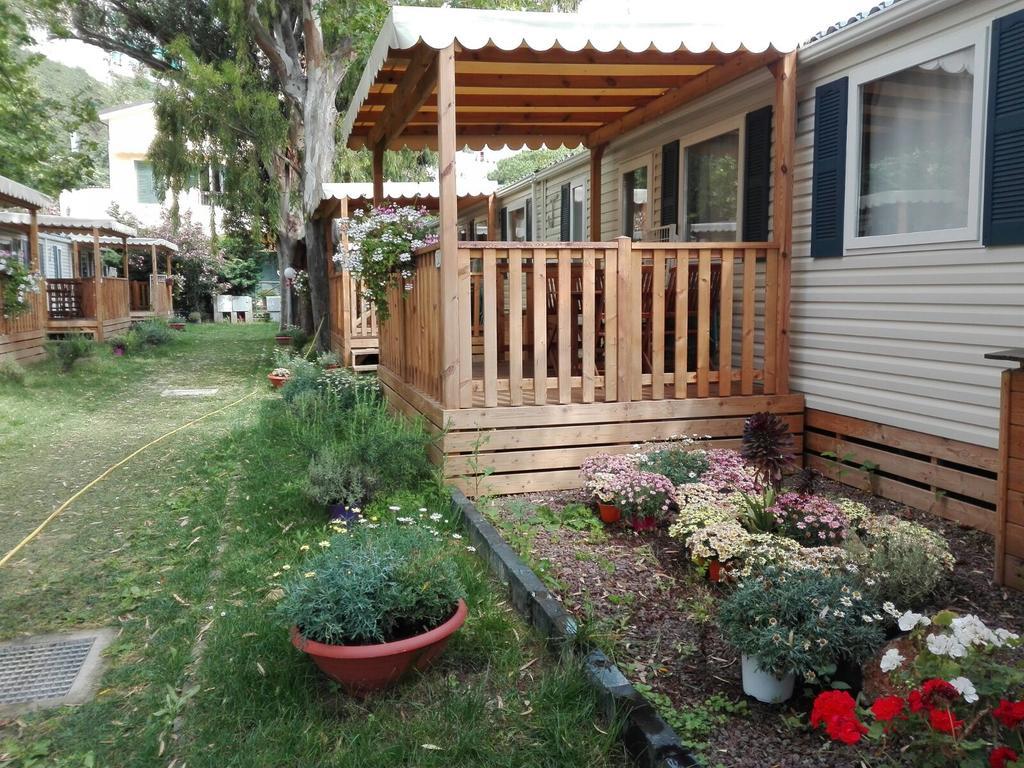 Camping Delfino Albenga Kültér fotó