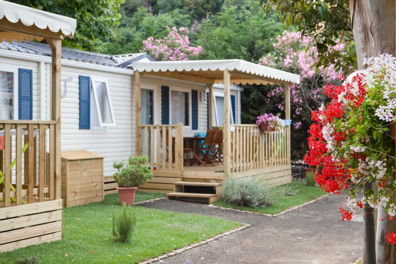 Camping Delfino Albenga Kültér fotó